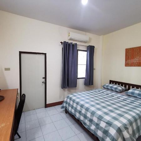 Deejai Hotel Si Racha Εξωτερικό φωτογραφία