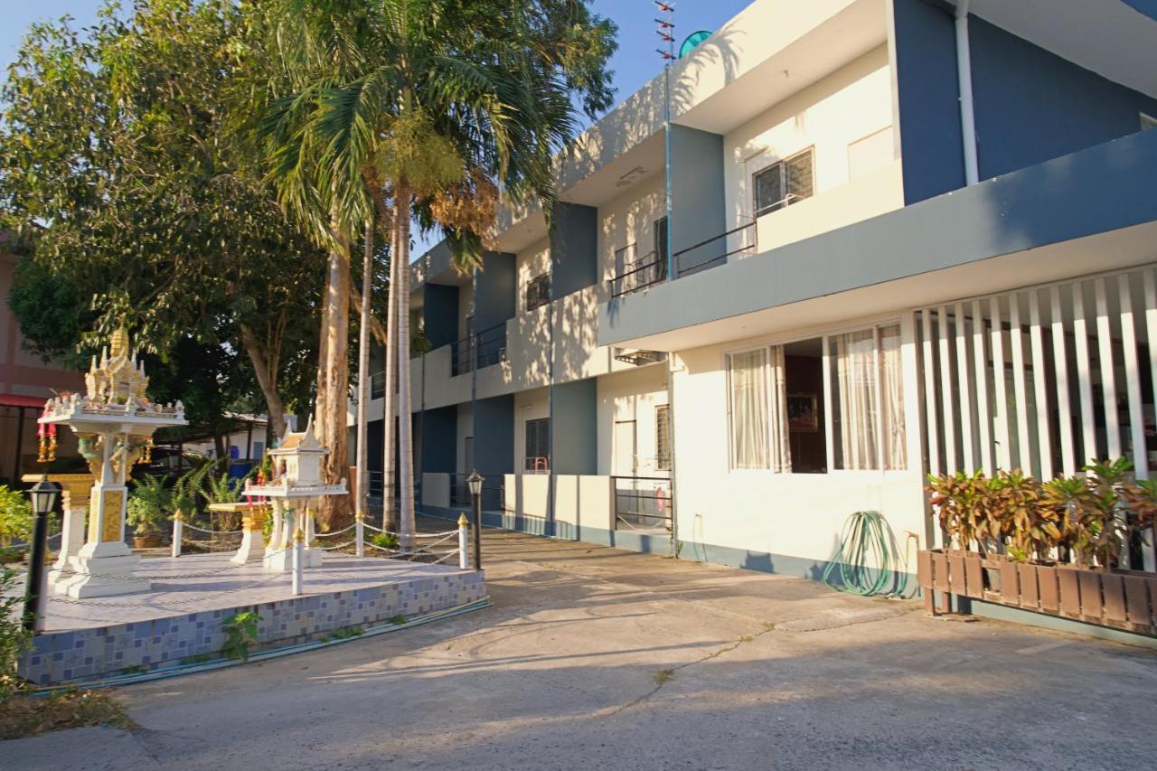 Deejai Hotel Si Racha Εξωτερικό φωτογραφία