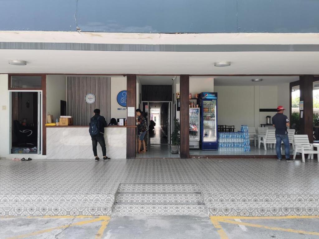Deejai Hotel Si Racha Εξωτερικό φωτογραφία