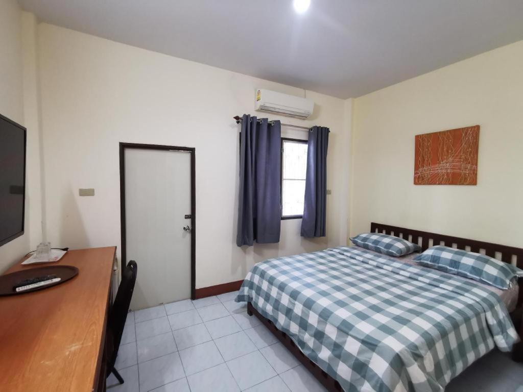 Deejai Hotel Si Racha Εξωτερικό φωτογραφία
