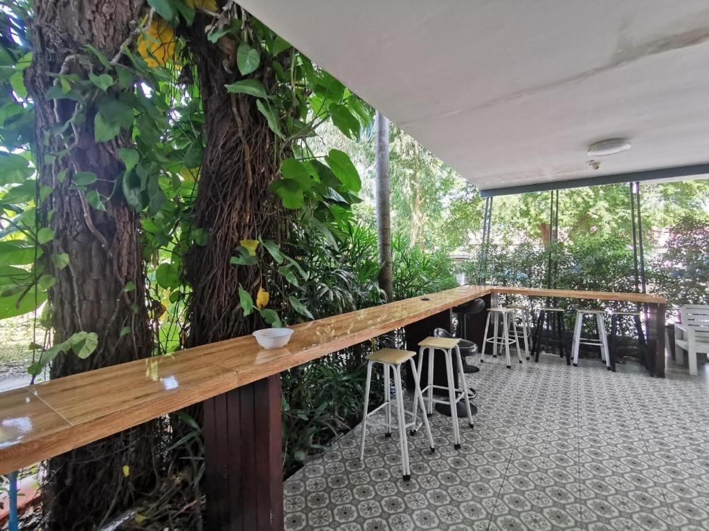 Deejai Hotel Si Racha Εξωτερικό φωτογραφία