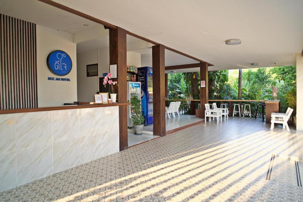 Deejai Hotel Si Racha Εξωτερικό φωτογραφία