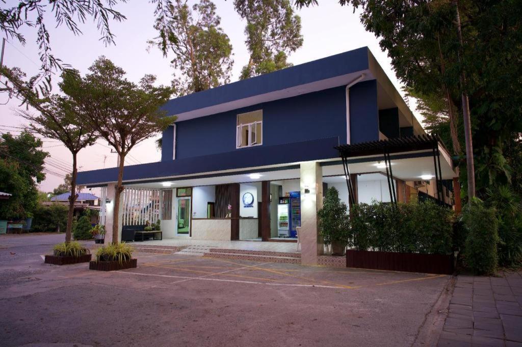 Deejai Hotel Si Racha Εξωτερικό φωτογραφία